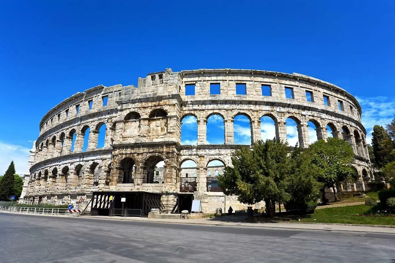 Apartments Vitae Pula