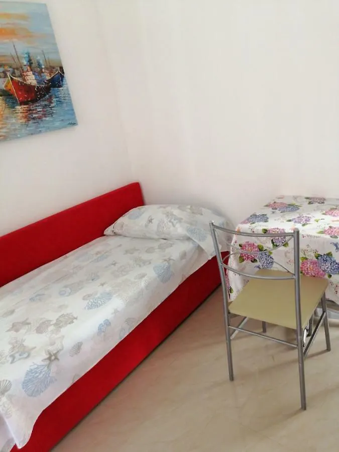 Apartments Vitae Pula 0*,