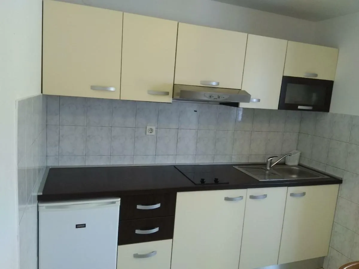 Apartments Vitae Pula 0*,